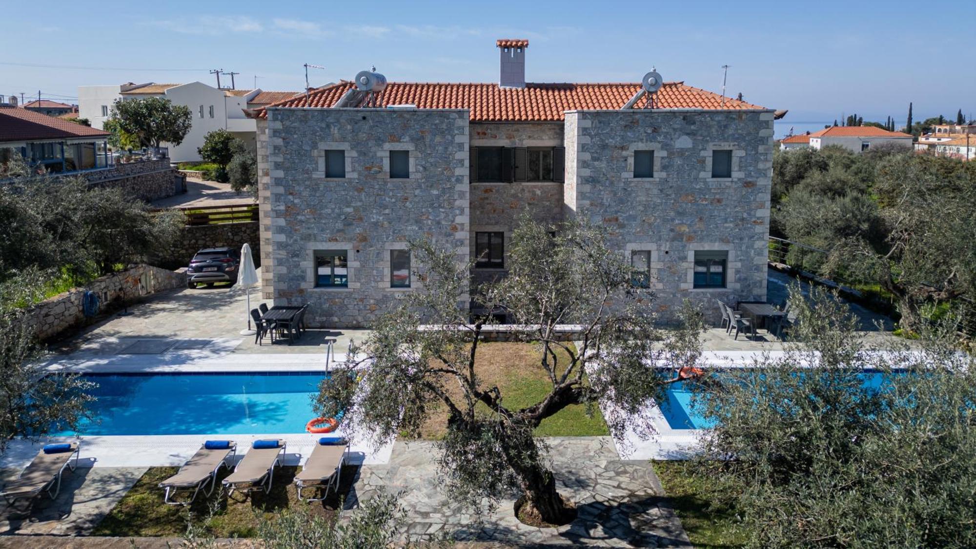 Villa Torri Di Pietra à Stoúpa Extérieur photo
