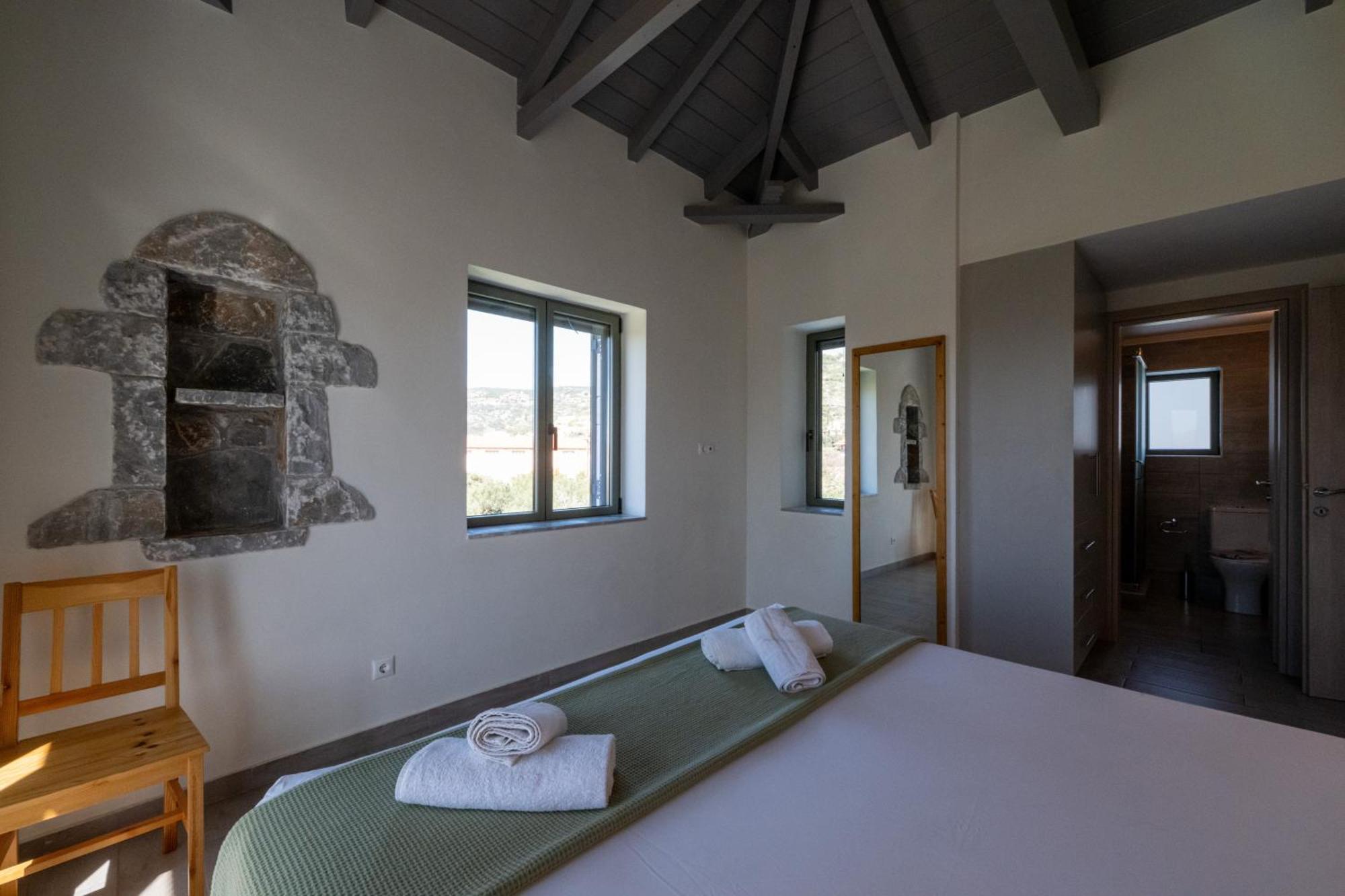 Villa Torri Di Pietra à Stoúpa Chambre photo