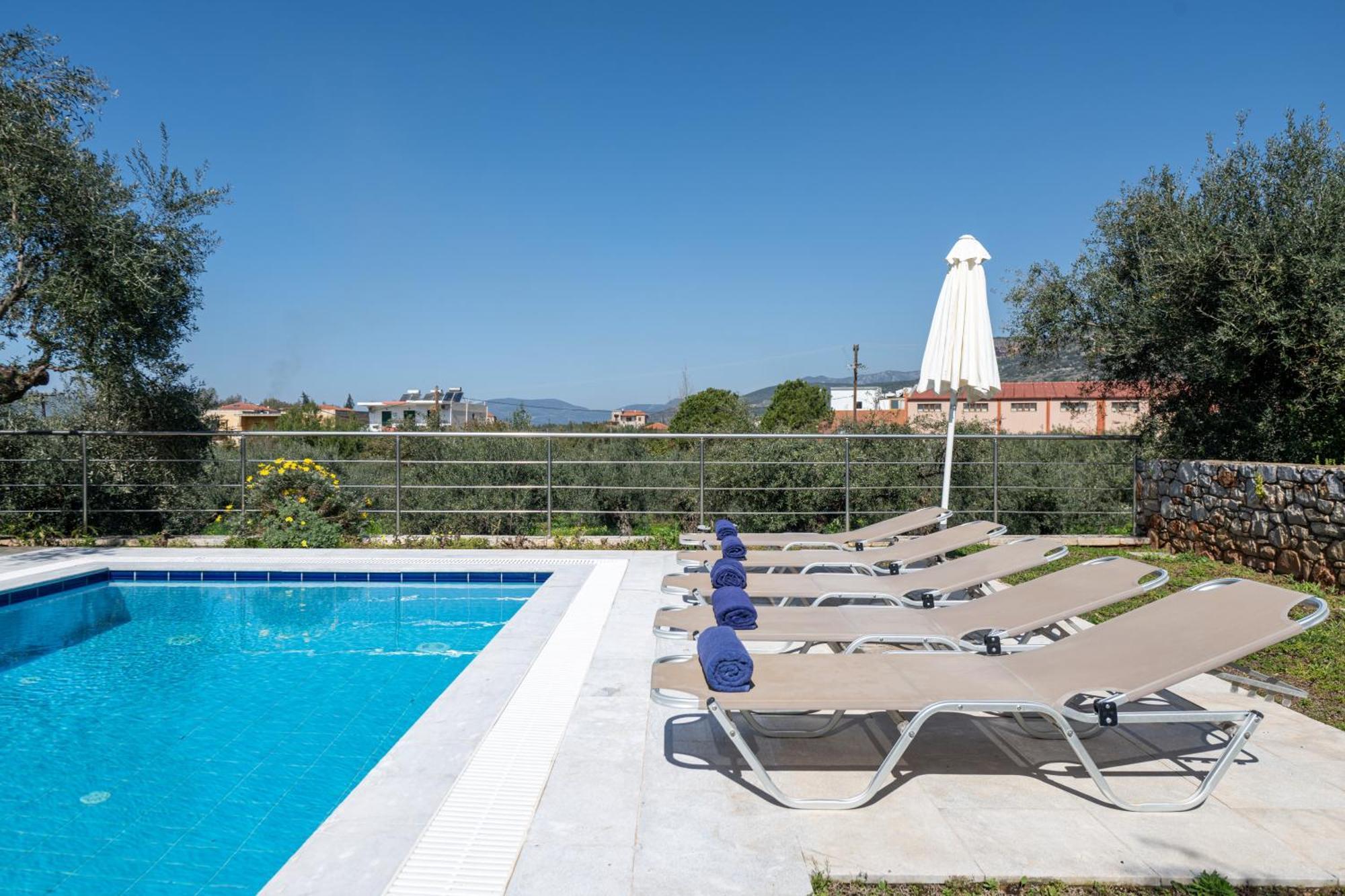 Villa Torri Di Pietra à Stoúpa Chambre photo