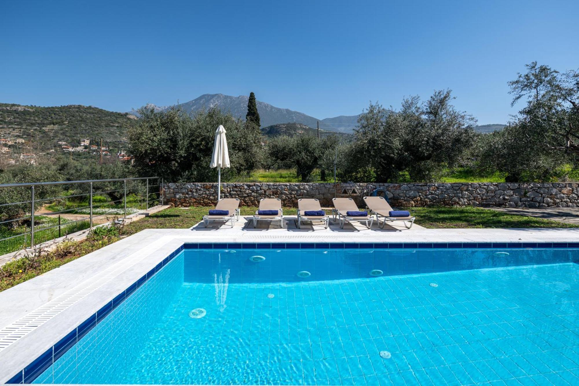 Villa Torri Di Pietra à Stoúpa Chambre photo