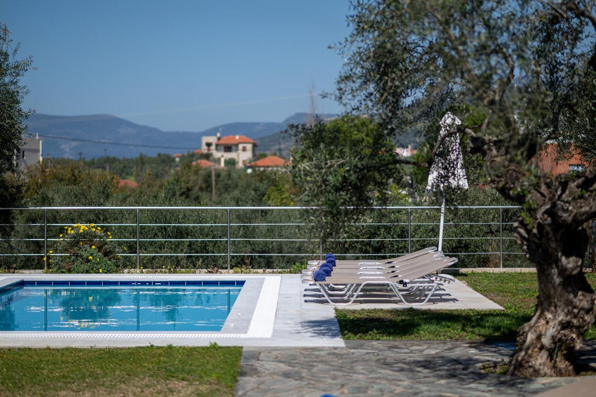 Villa Torri Di Pietra à Stoúpa Chambre photo