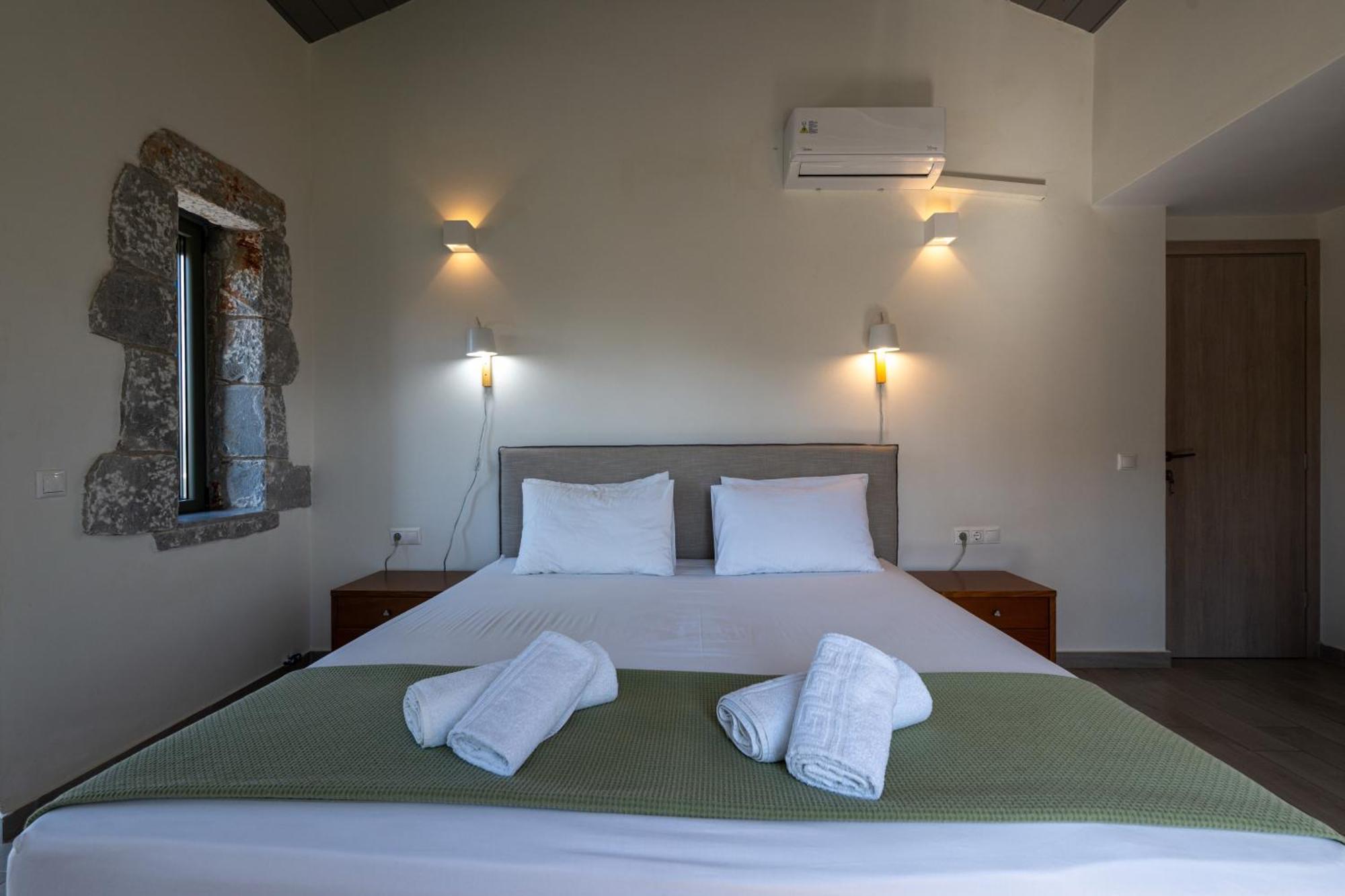 Villa Torri Di Pietra à Stoúpa Chambre photo